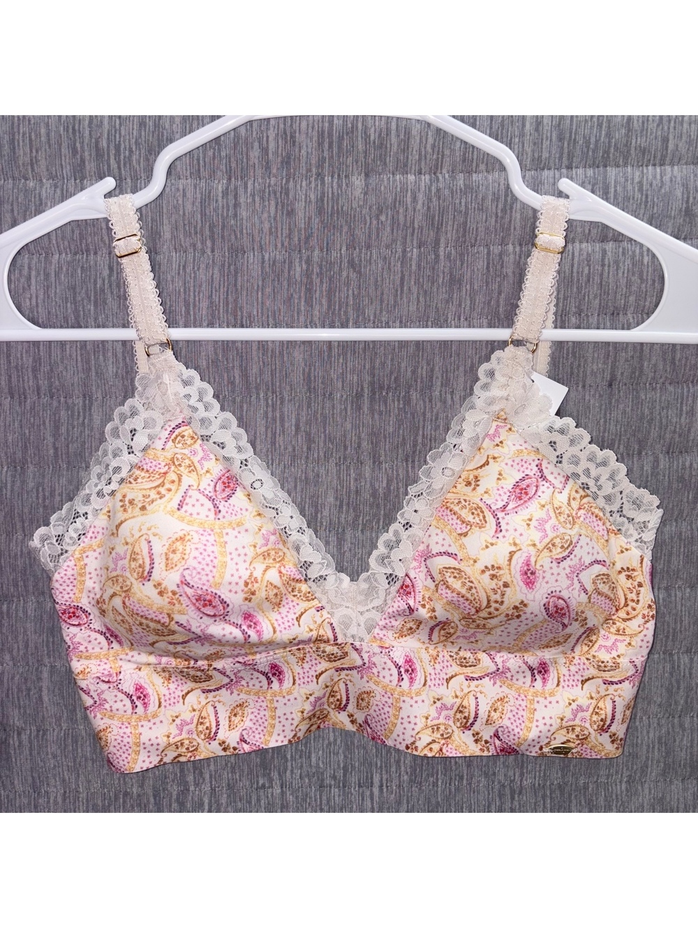 Jessica Simpson Micro Bralette Size Medium White Sands Paisley Lace NWT